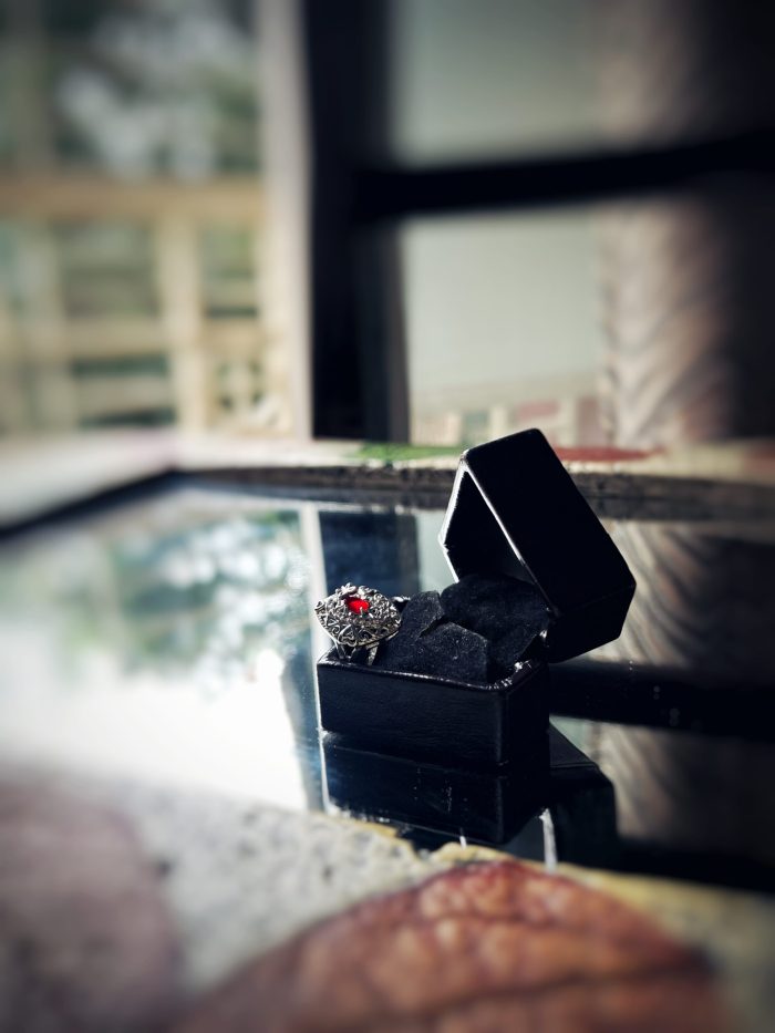 Pure silver ring with ruby - Image 2