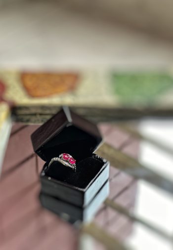 Pure silver ring with ruby and diamond