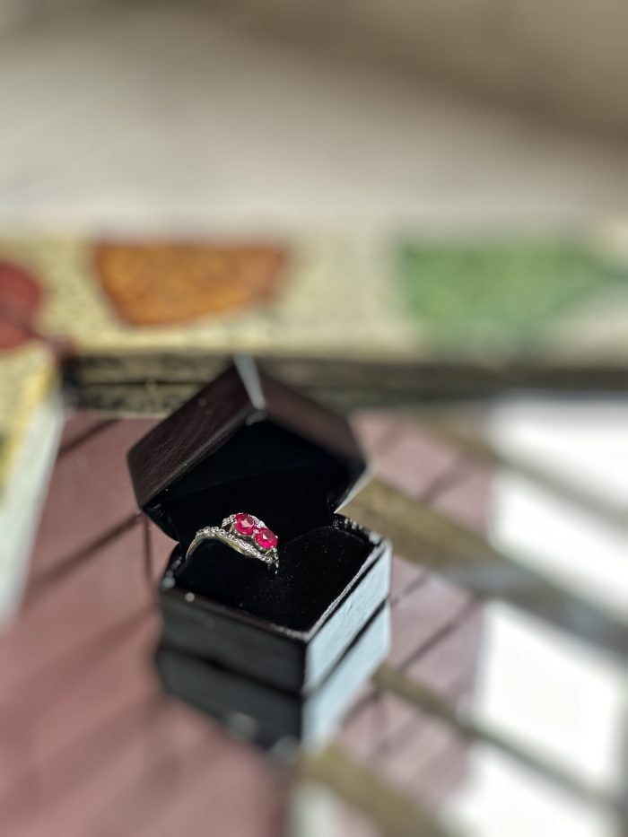 Pure silver ring with ruby and diamond