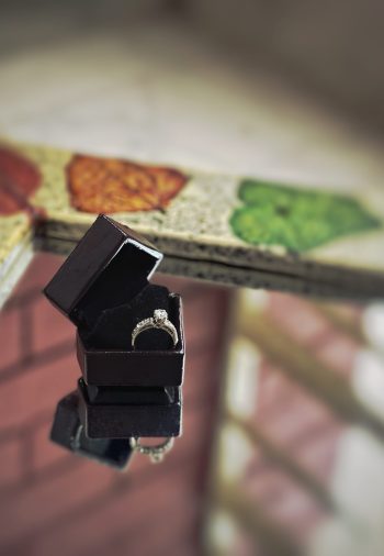 Pure silver ring with diamond