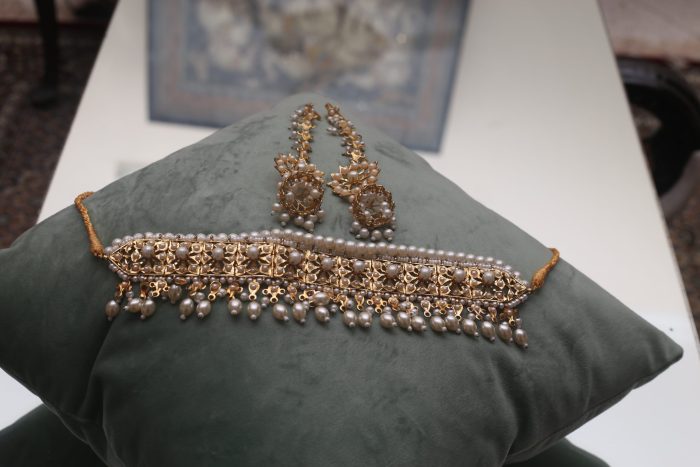 Hyderbadi Choker set with Ruby and pearl - Image 4