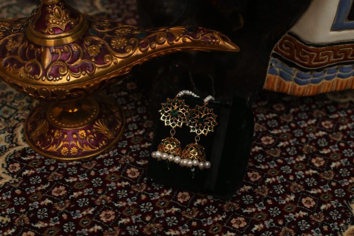 7 layer pearl set with green stones and real pearl comes with jhumka - Image 15