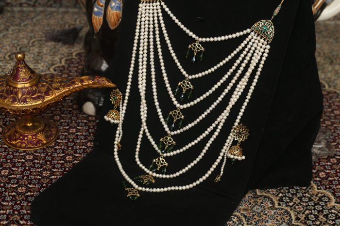 7 layer pearl set with green stones and real pearl comes with jhumka - Image 4