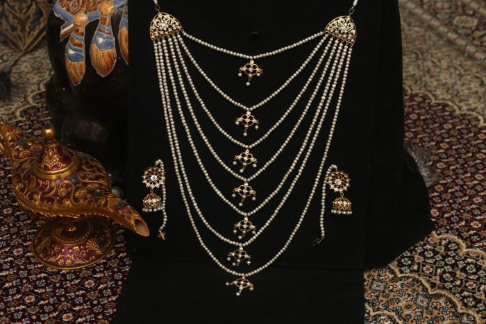 Hyderabadi 7 layer of pearls set with jhumka and real pearls- white Kundan stone - Image 3