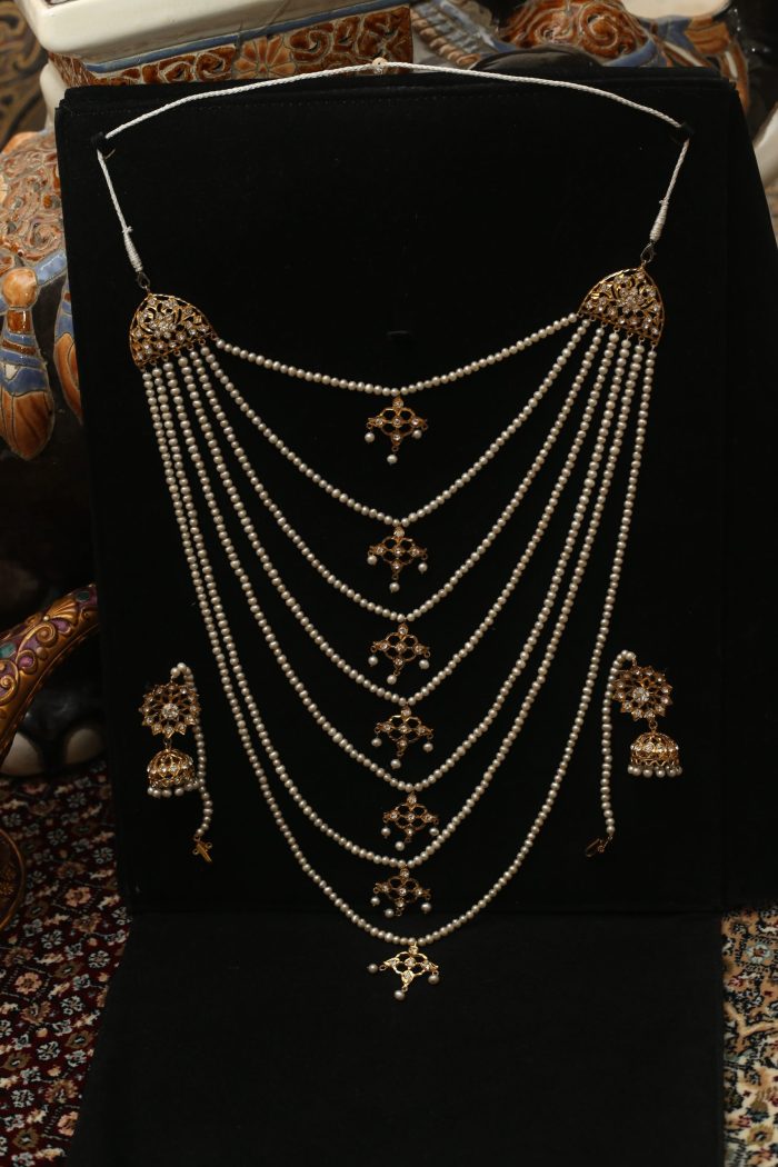 Hyderabadi 7 layer of pearls set with jhumka and real pearls- white Kundan stone - Image 5
