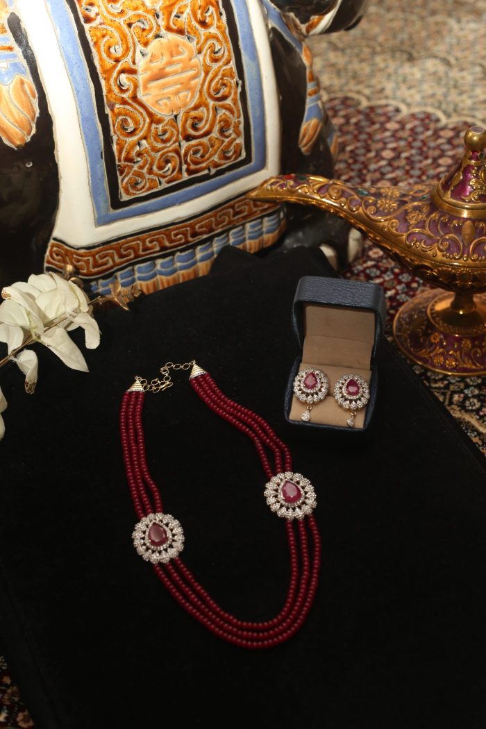 Ruby with diamond pendant with matching earring - Image 4