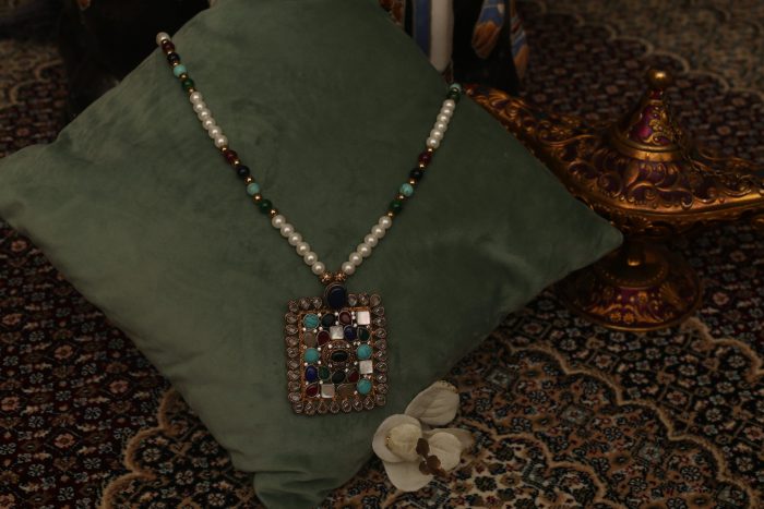 Multicolor long necklace