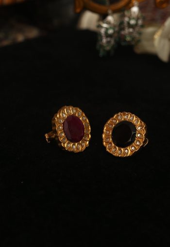 Gold rings with ruby