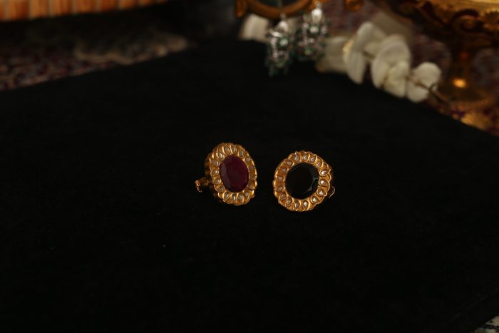 Gold rings with ruby