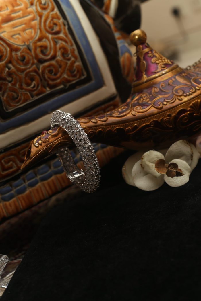Silver bangle with open lock - Image 2