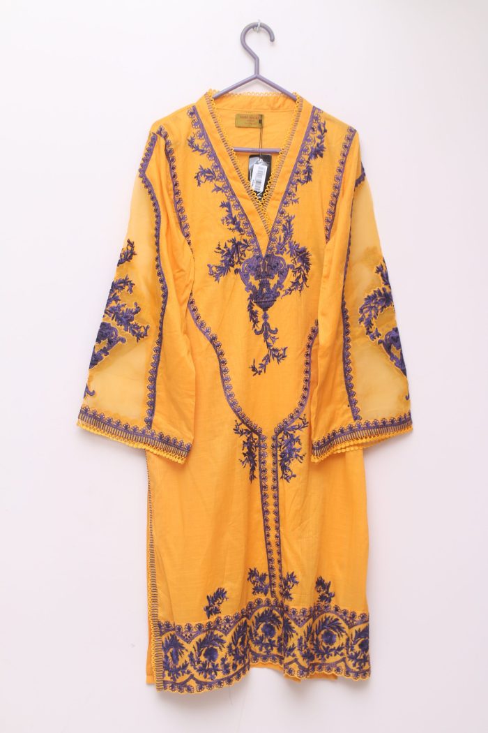Kurti by SANA SAFINAZ - Image 3