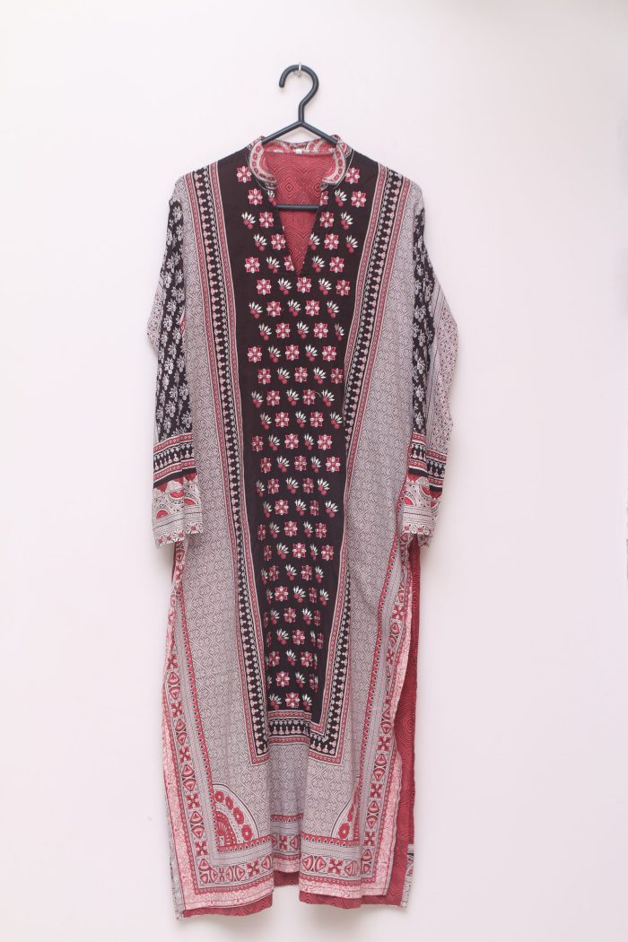 Kameez Set by KHAADI (3 Piece Set) - Image 2