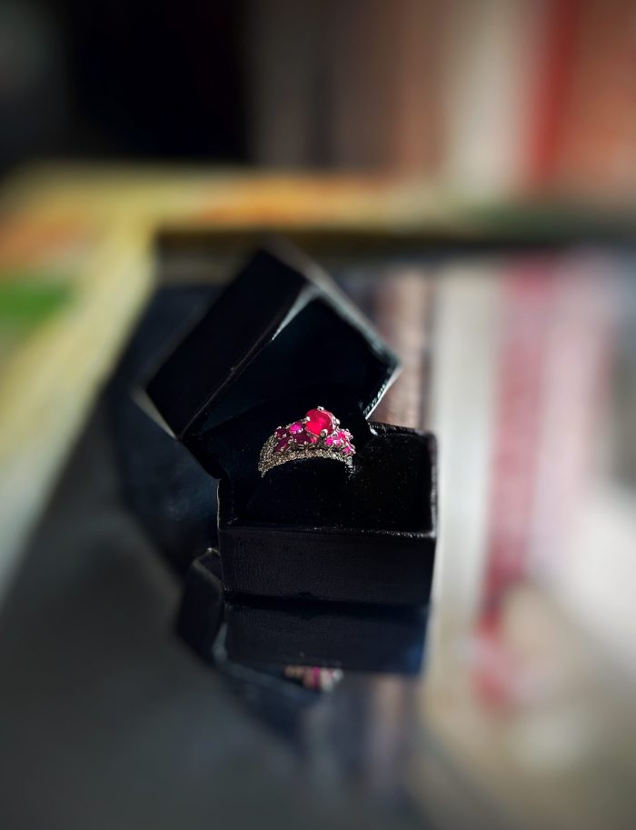Pure silver ring with ruby and diamond - Image 2