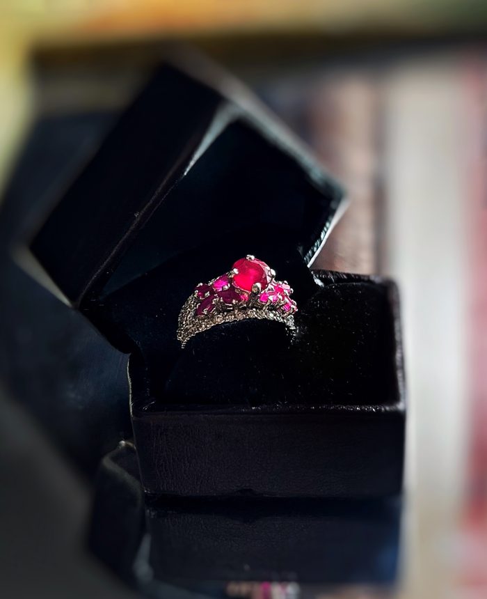 Pure silver ring with ruby and diamond