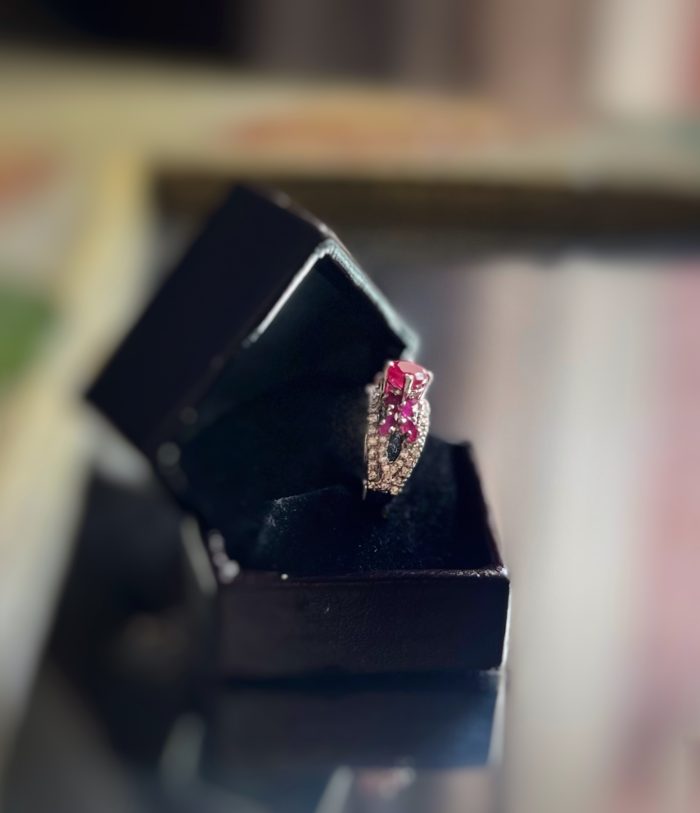 Pure silver ring with ruby and diamond - Image 5