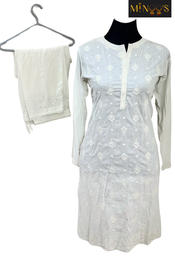 Minoo’s Embroidered Kurta w Saya Pants