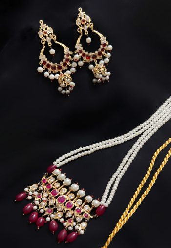 Chand Bali (Green, Red & White)